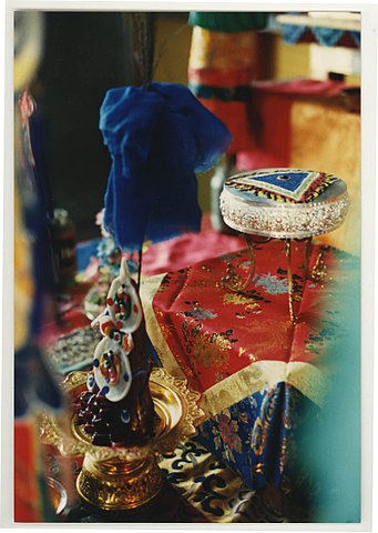 Datei:Vajrakilaya empowerment offerings.jpg