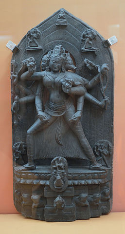 Datei:Marichi 11th Century CE Pala Period Bihar-Indian Museum Kolkata.jpg