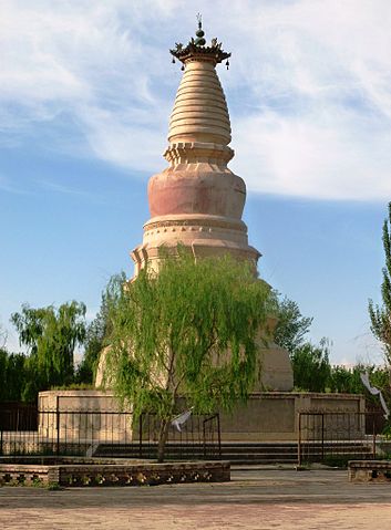 Datei:White Horse Temple Dunhuang.jpg