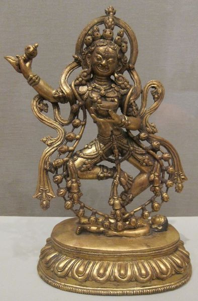 Datei:Vajrayogini statue from Nepal.jpg