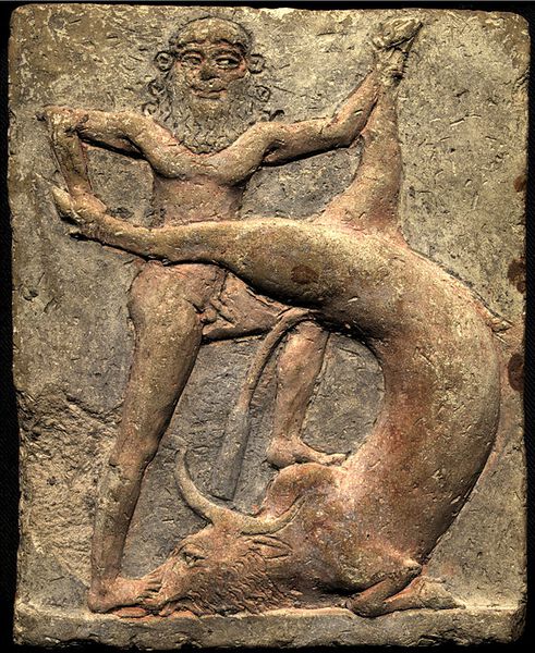 Datei:Gilgamesh slaying the Bull of Heaven.jpg