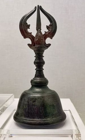 Vajra ghanta from Srivijaya era.jpg