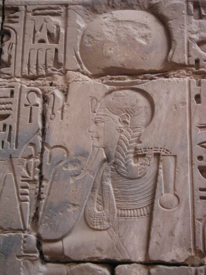 Karnak Khonsou 080519.jpg