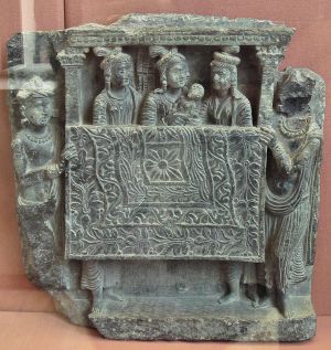 MayaWithInfantBuddhaGandhara2ndCentury.jpg